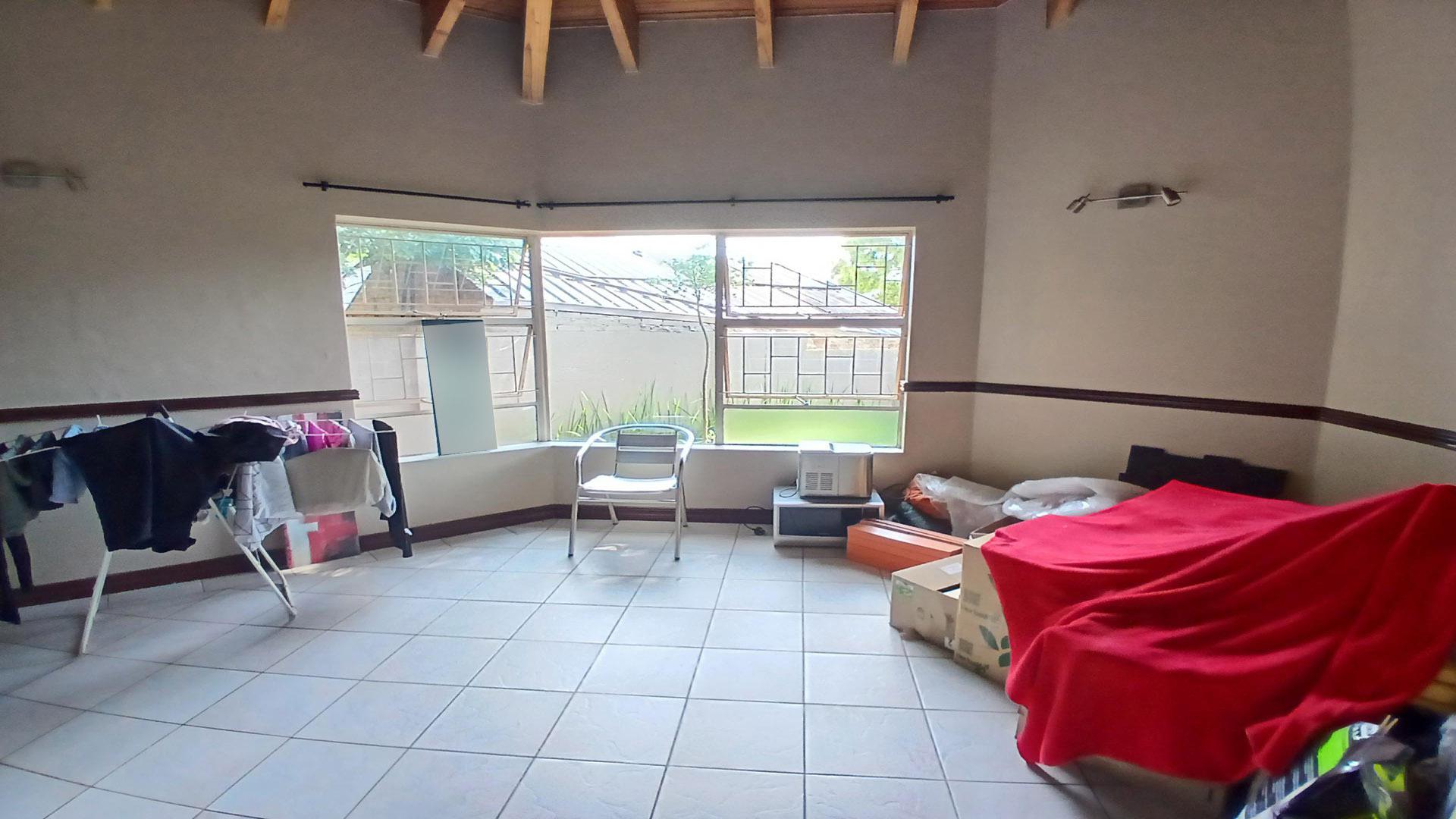 Laundry Room  of property in Eldoraigne