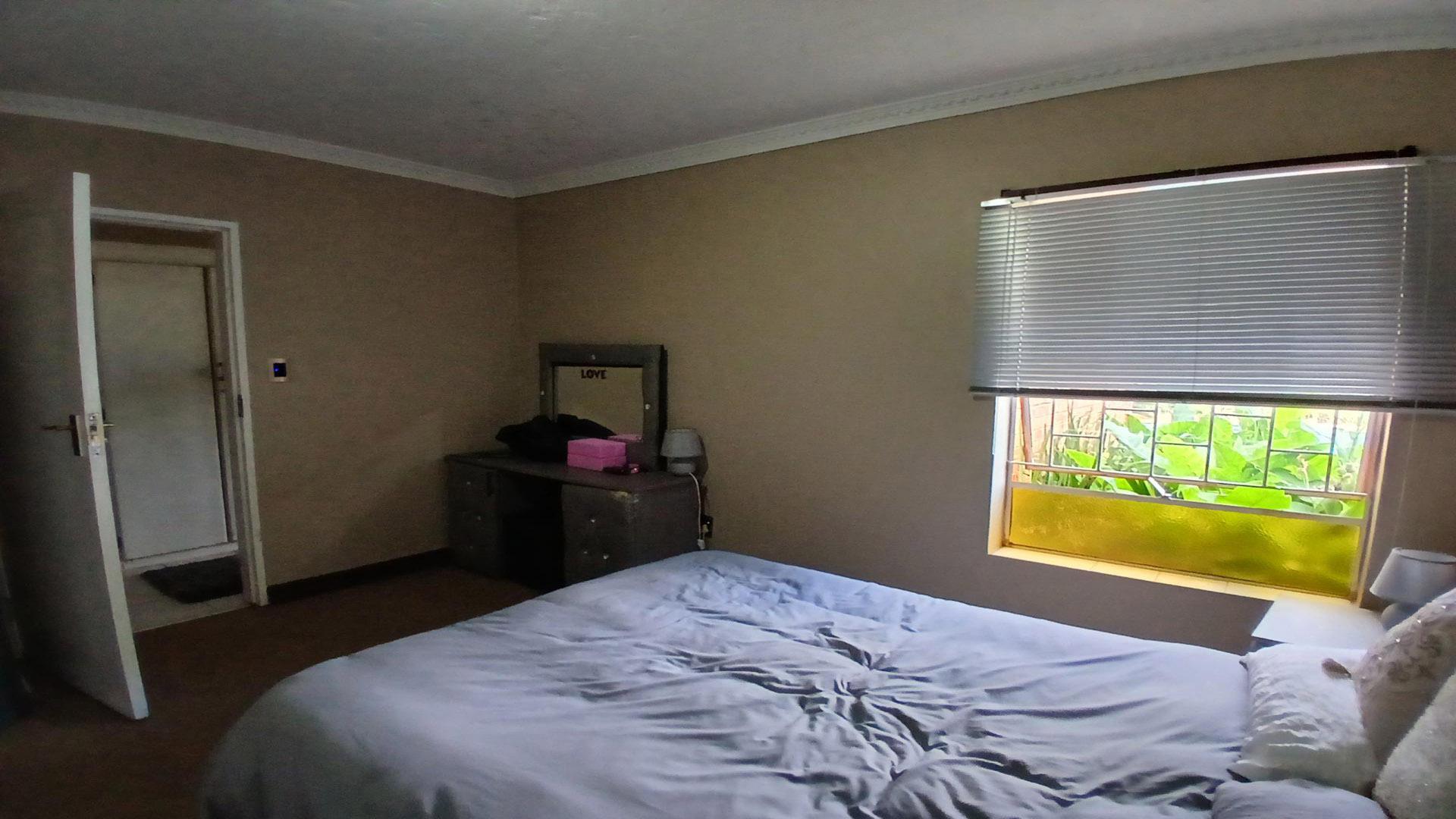 Bed Room 2 of property in Eldoraigne