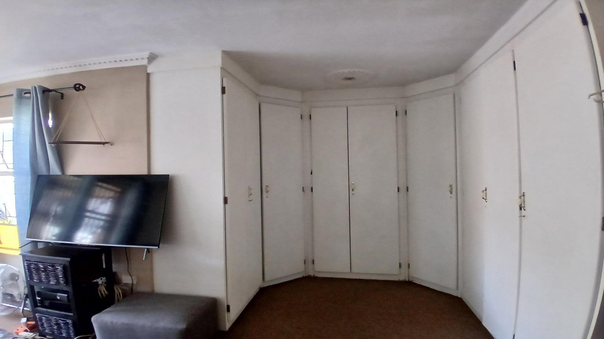 Bed Room 3 of property in Eldoraigne