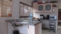Kitchen - 36 square meters of property in Albertville