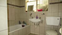 Bathroom 1 - 15 square meters of property in Albertville
