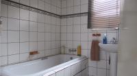 Main Bathroom - 8 square meters of property in Albertville