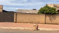 Front View of property in Naledi