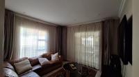Lounges - 14 square meters of property in Homes Haven