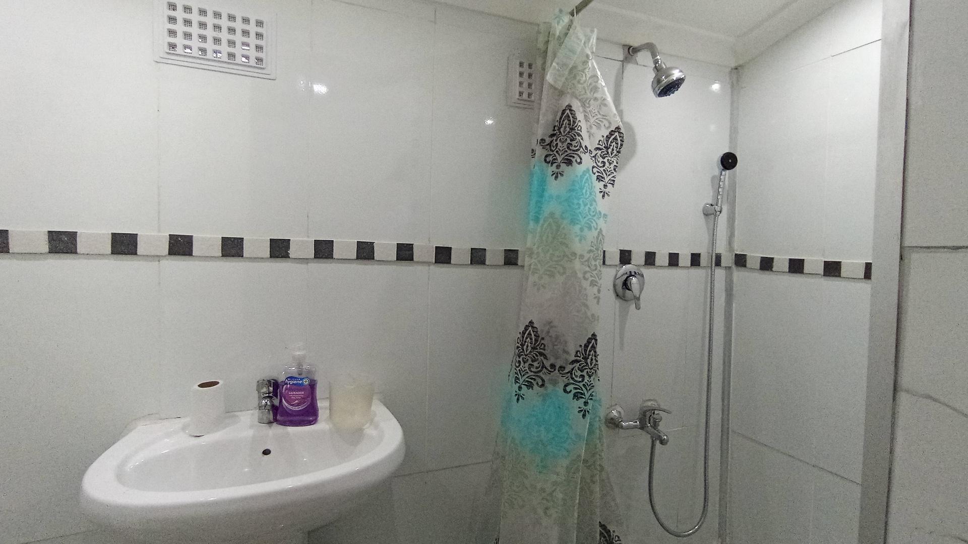 Main Bathroom - 5 square meters of property in Rydalvale