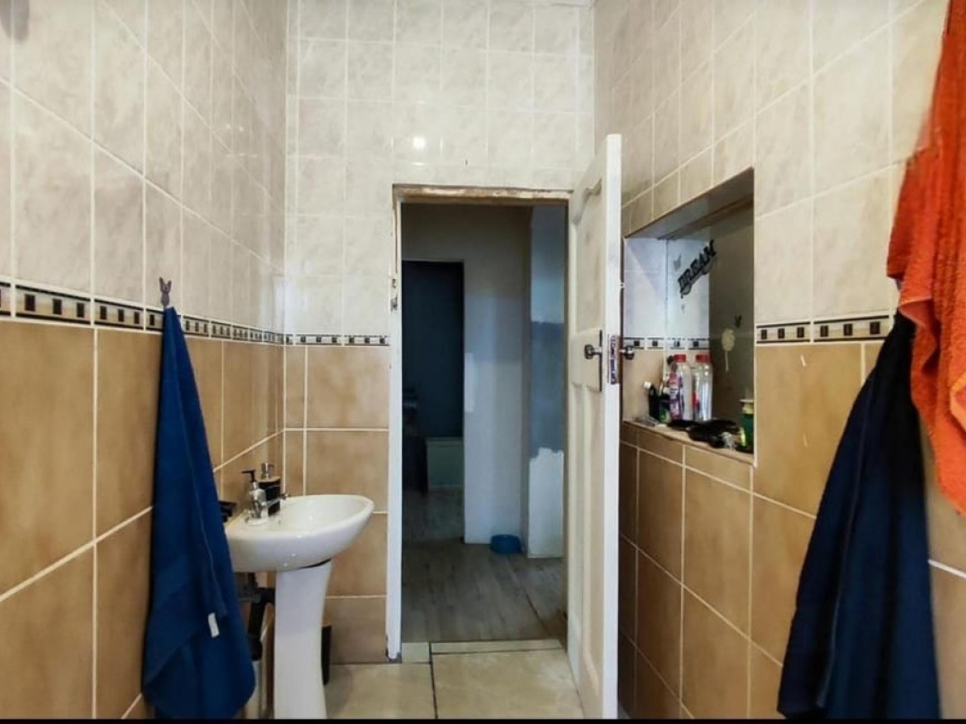  of property in Florentia