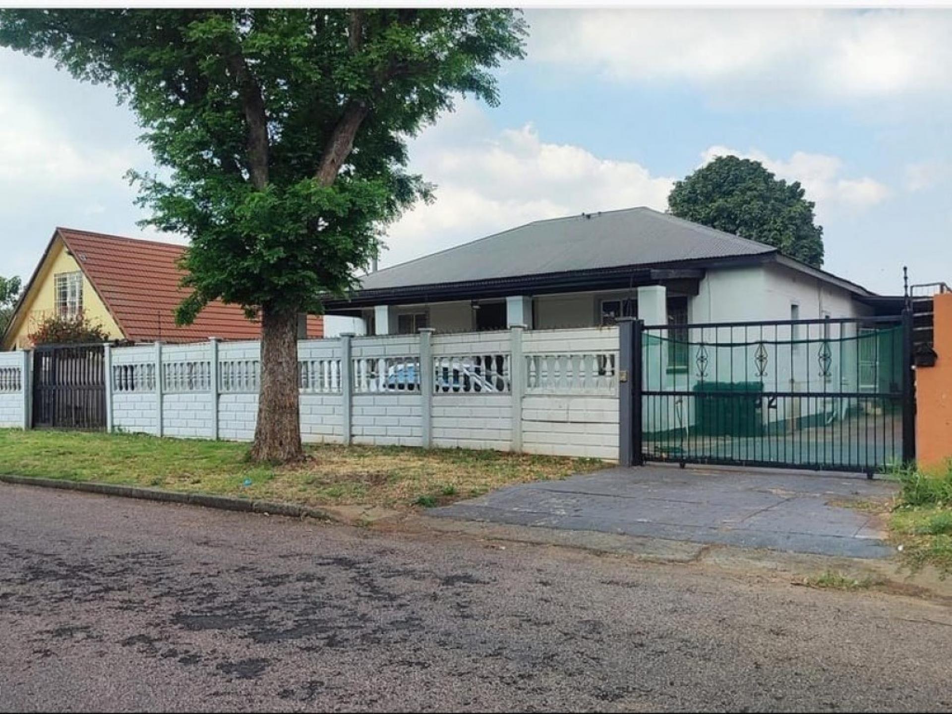  of property in Florentia