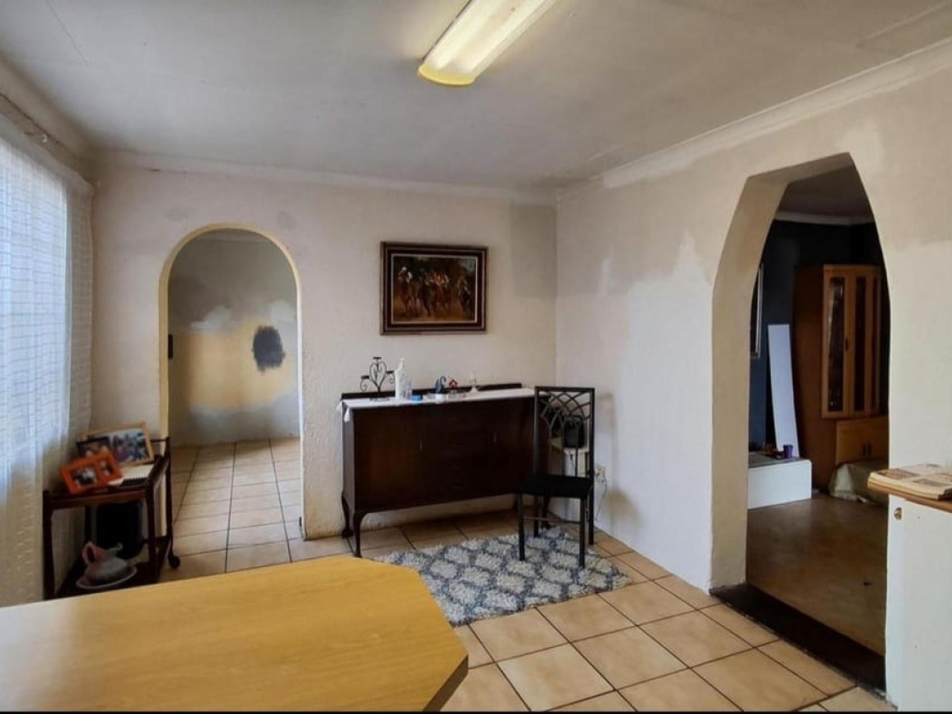  of property in Florentia