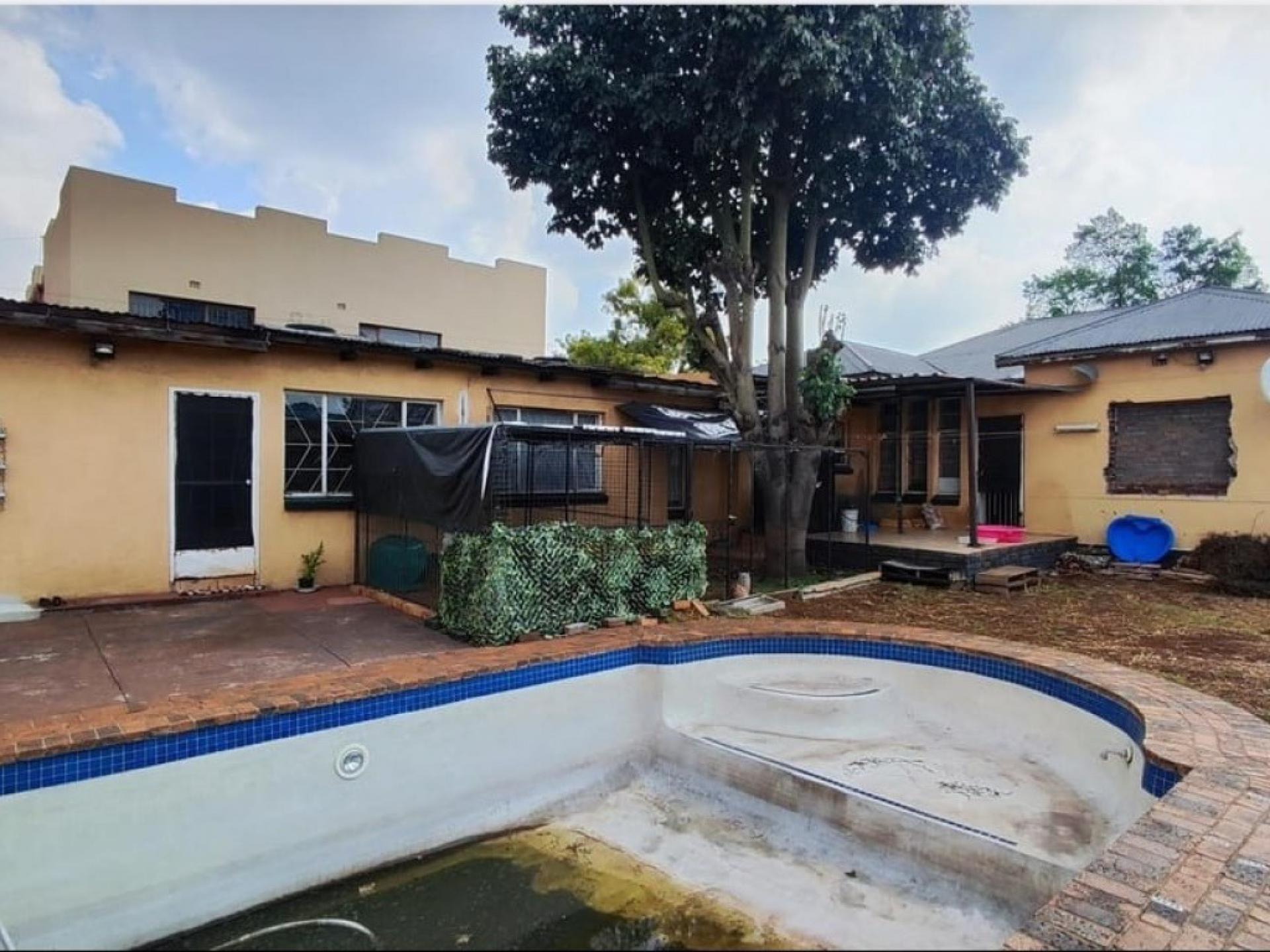  of property in Florentia