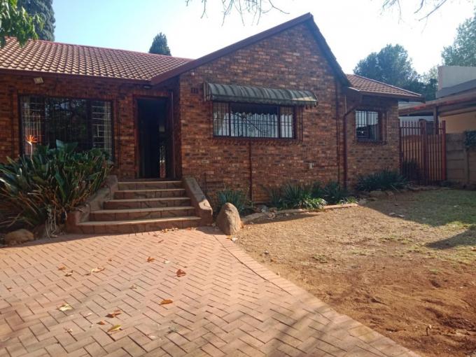 3 Bedroom House for Sale For Sale in Mulbarton - MR697354