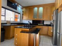 of property in Glenvista