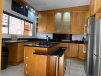  of property in Glenvista