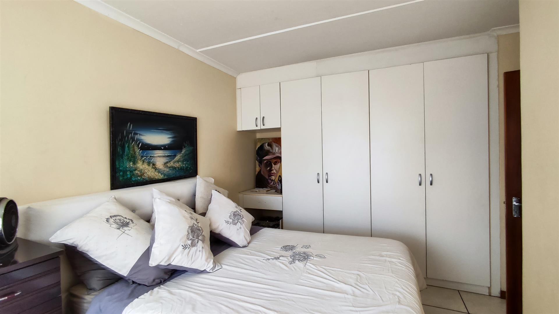 Bed Room 2 - 15 square meters of property in Ravenswood