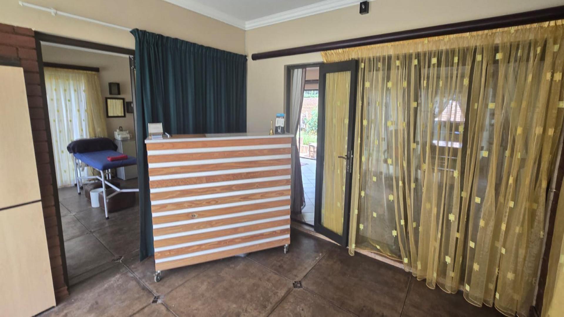 Lounges of property in The Wilds Estate