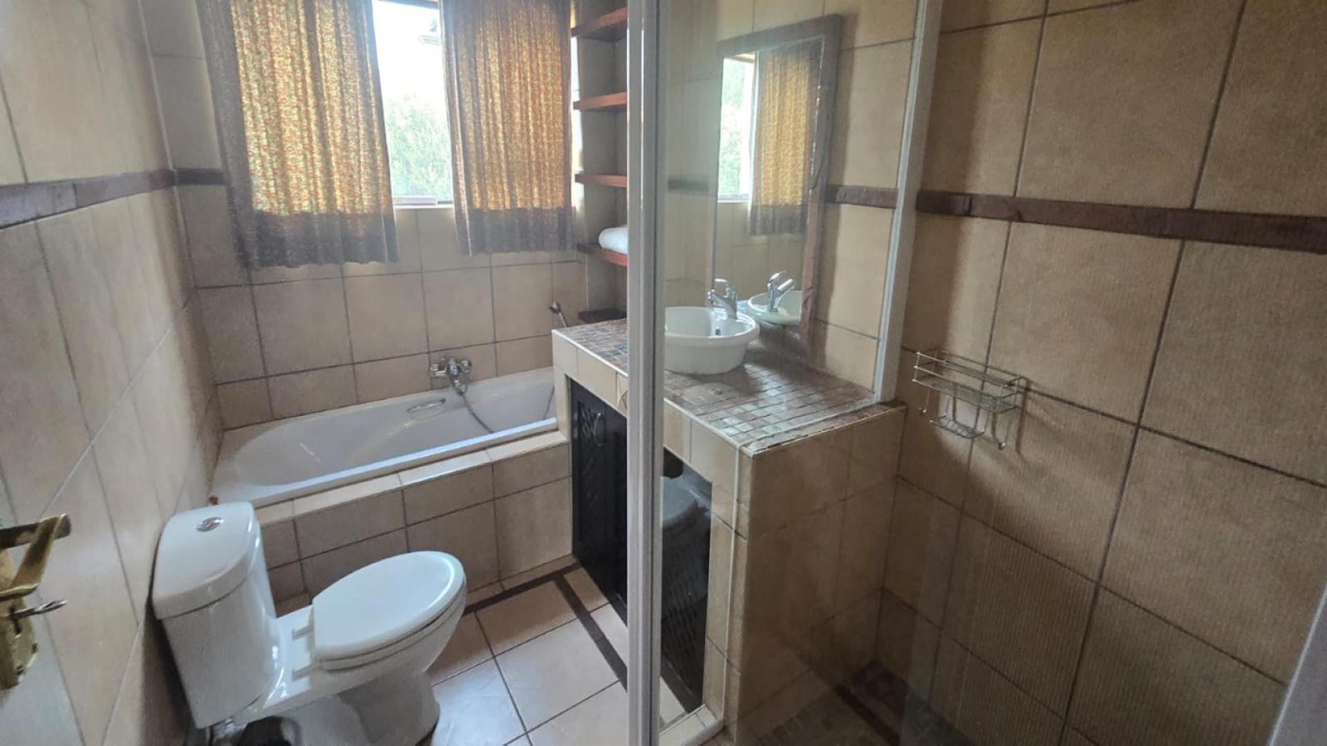 Bathroom 1 of property in The Wilds Estate