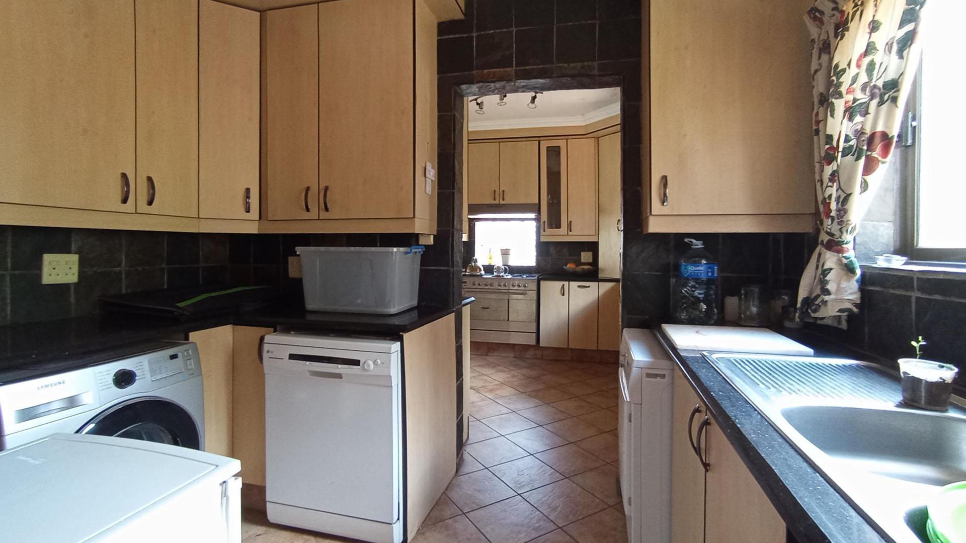 Scullery - 8 square meters of property in The Wilds Estate