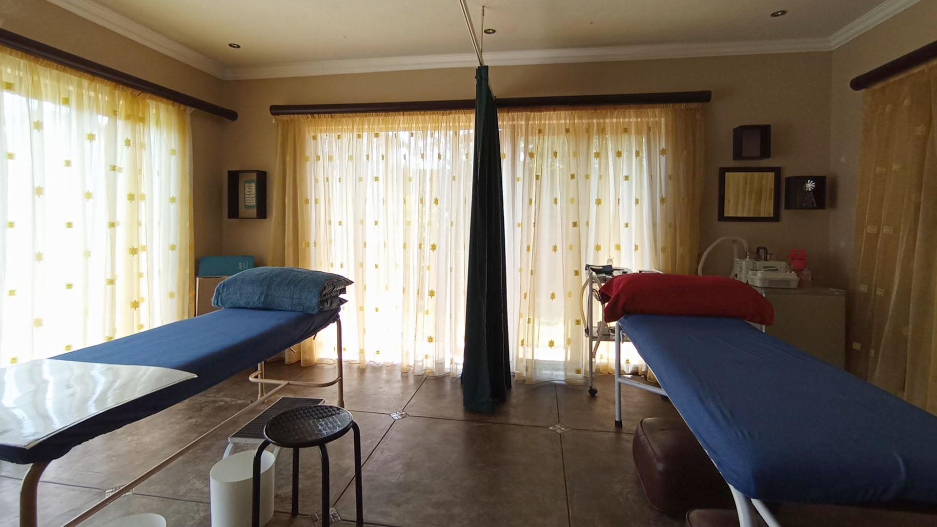 Study - 42 square meters of property in The Wilds Estate