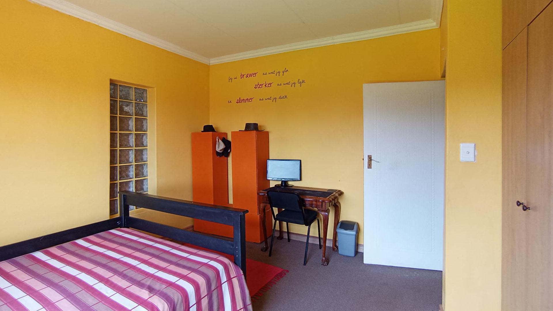 Bed Room 2 - 15 square meters of property in The Wilds Estate