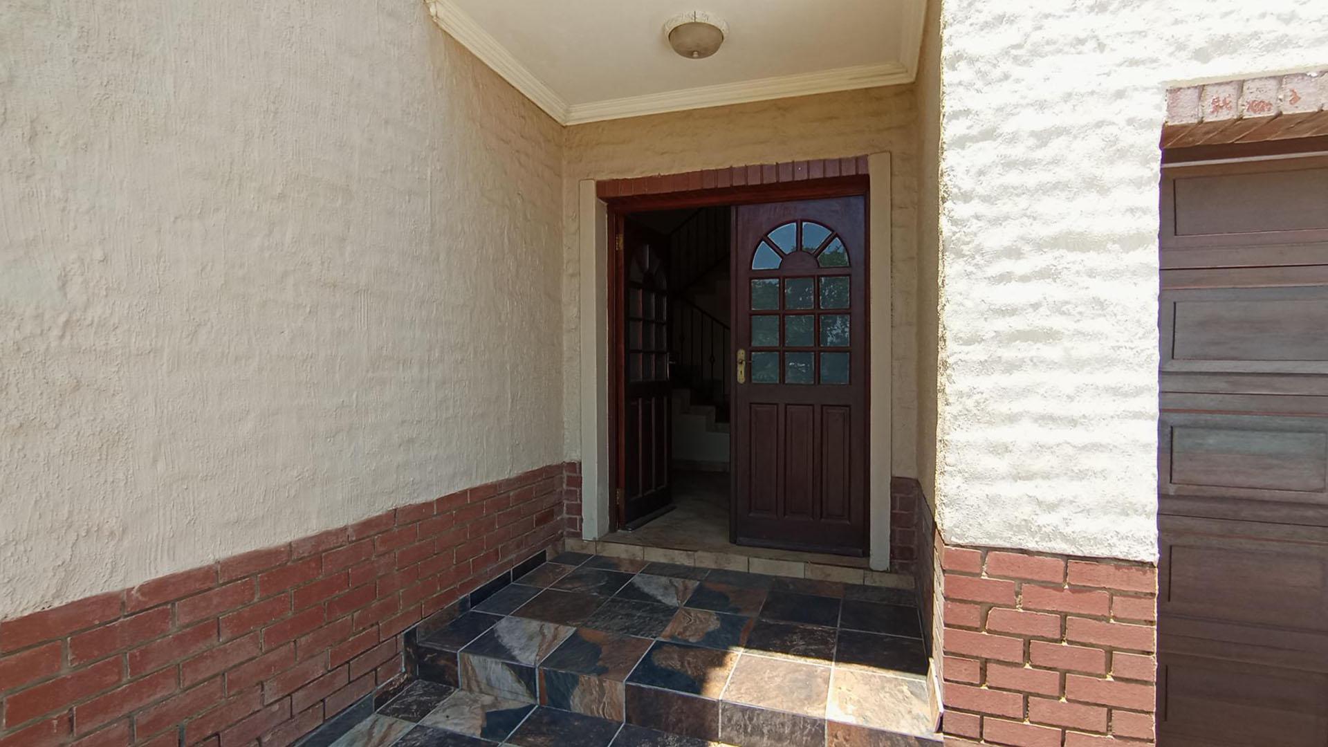 Front View of property in The Wilds Estate