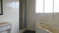 Main Bathroom - 10 square meters of property in Helikon Park