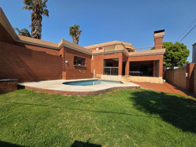 5 Bedroom House for Sale For Sale in Meyersdal - MR697437