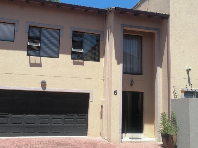 3 Bedroom Simplex for Sale For Sale in New Redruth - MR697444