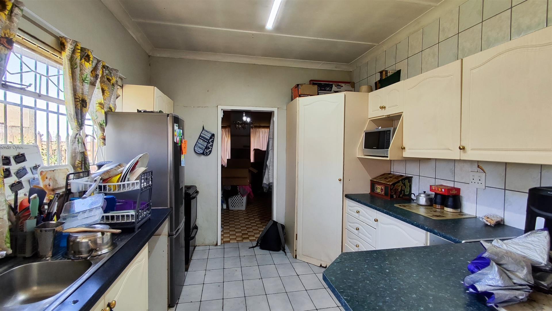 Kitchen - 17 square meters of property in Elspark