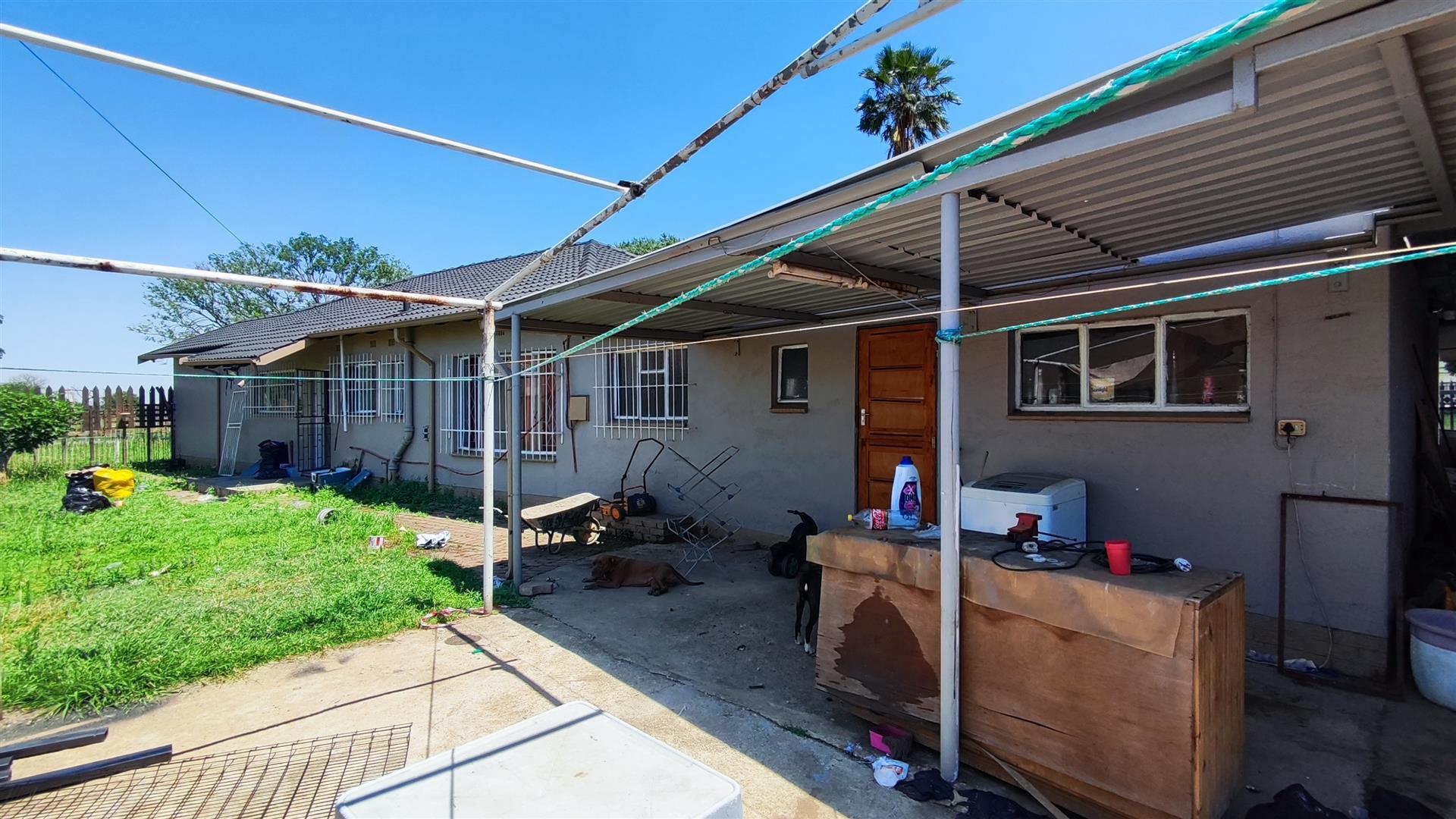 Backyard of property in Elspark