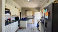 Kitchen - 17 square meters of property in Elspark