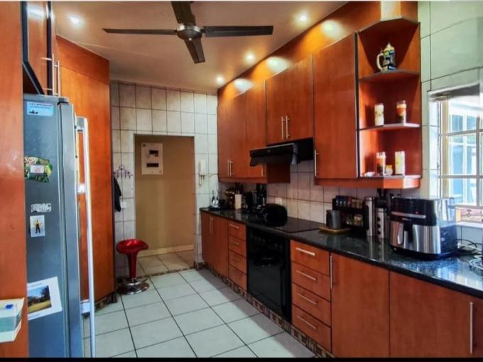 3 Bedroom House for Sale For Sale in Randhart - MR697484