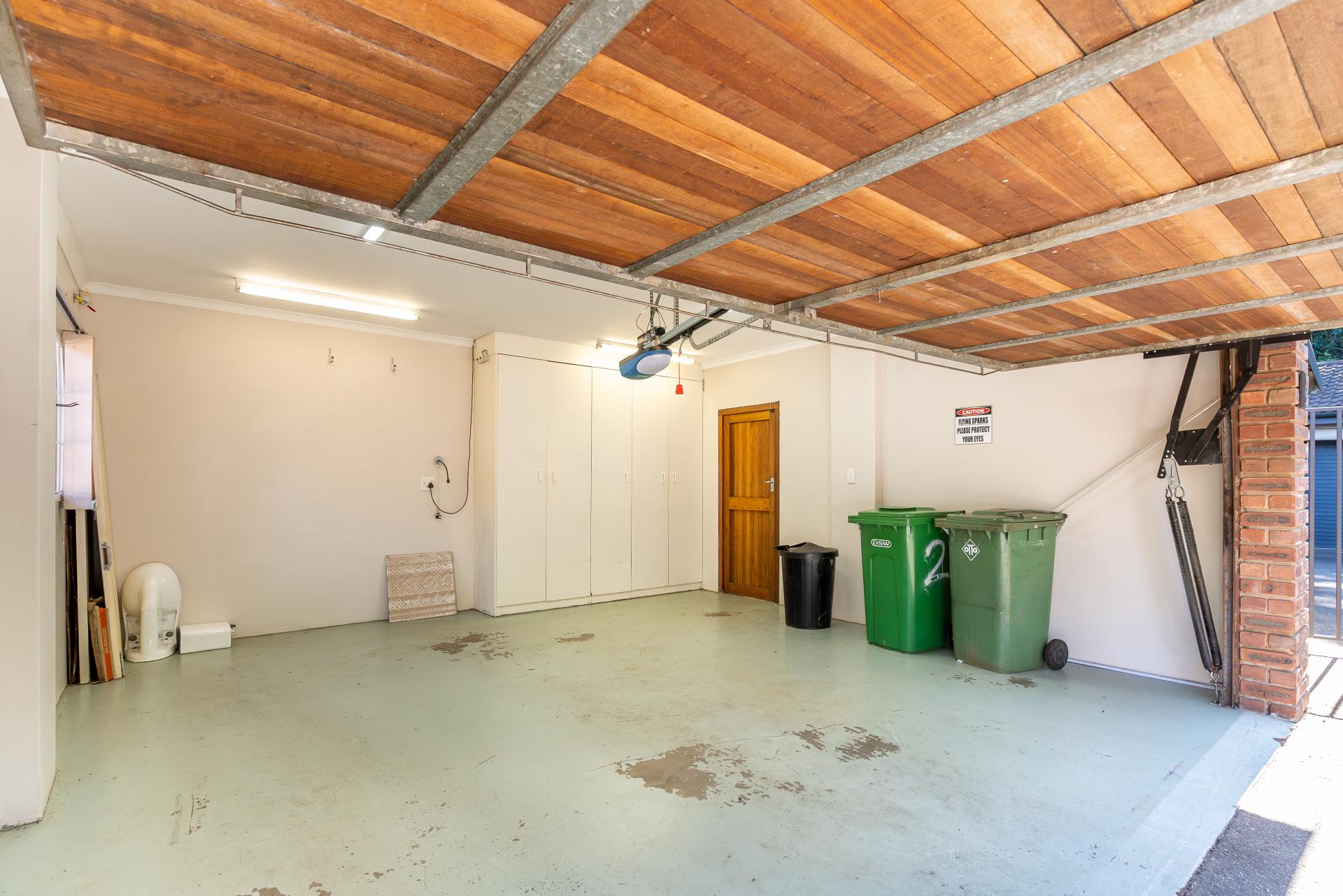  of property in Kloof 