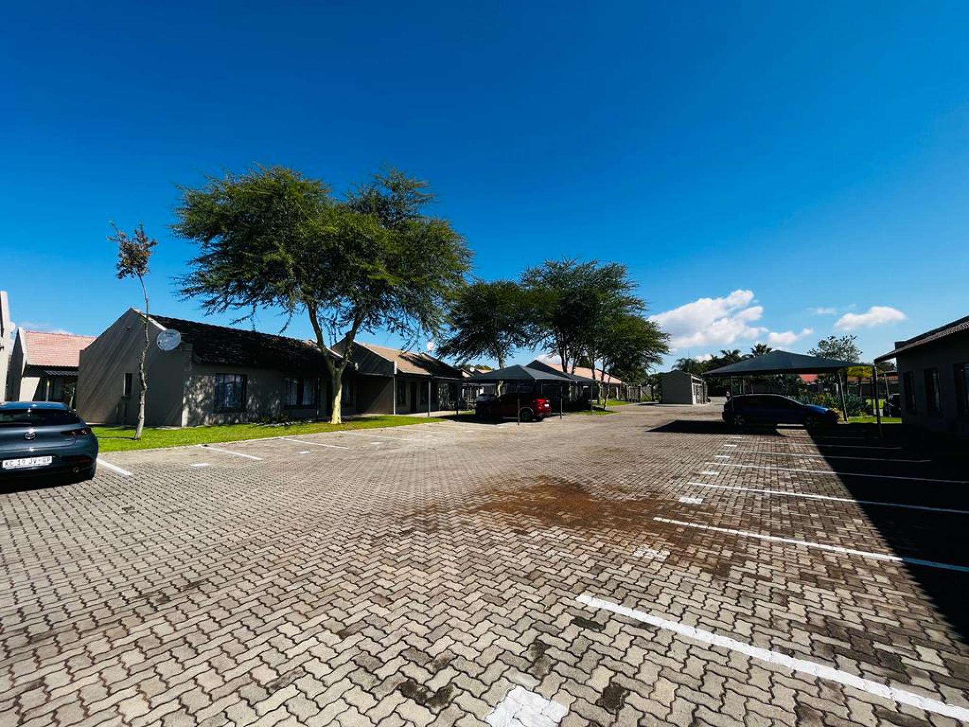  of property in Heatherview