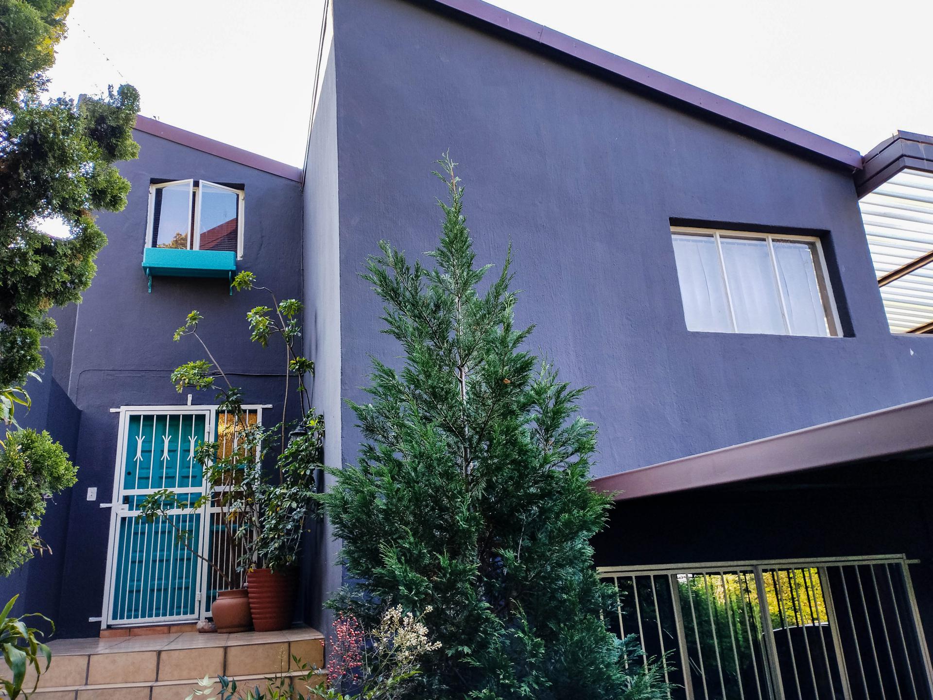  of property in Weltevreden Park