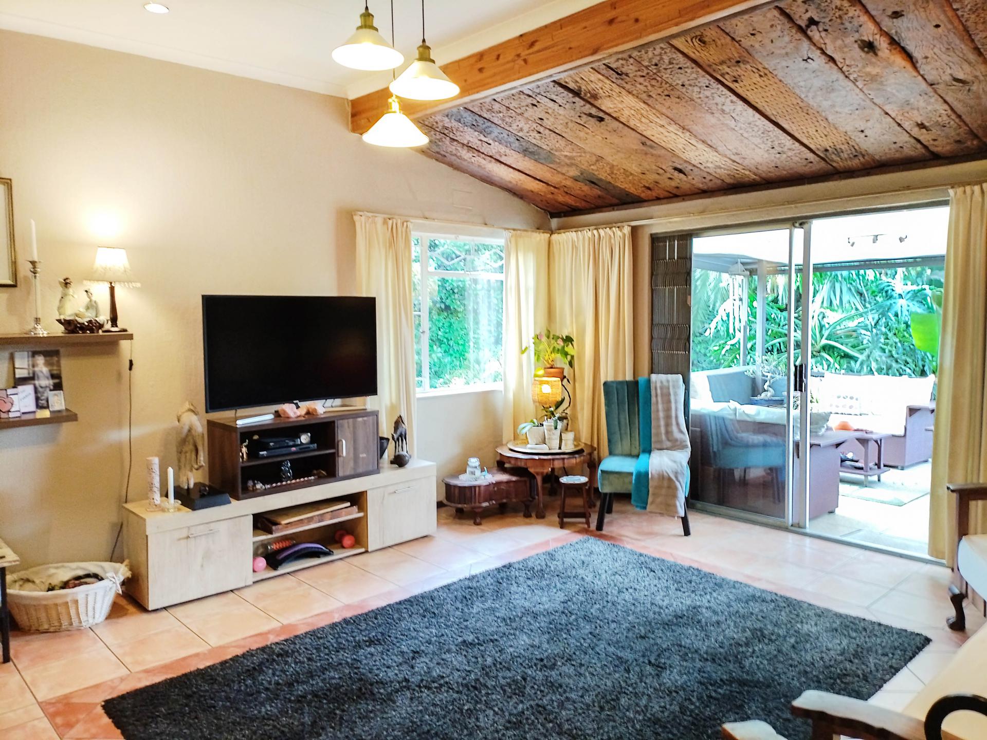  of property in Weltevreden Park