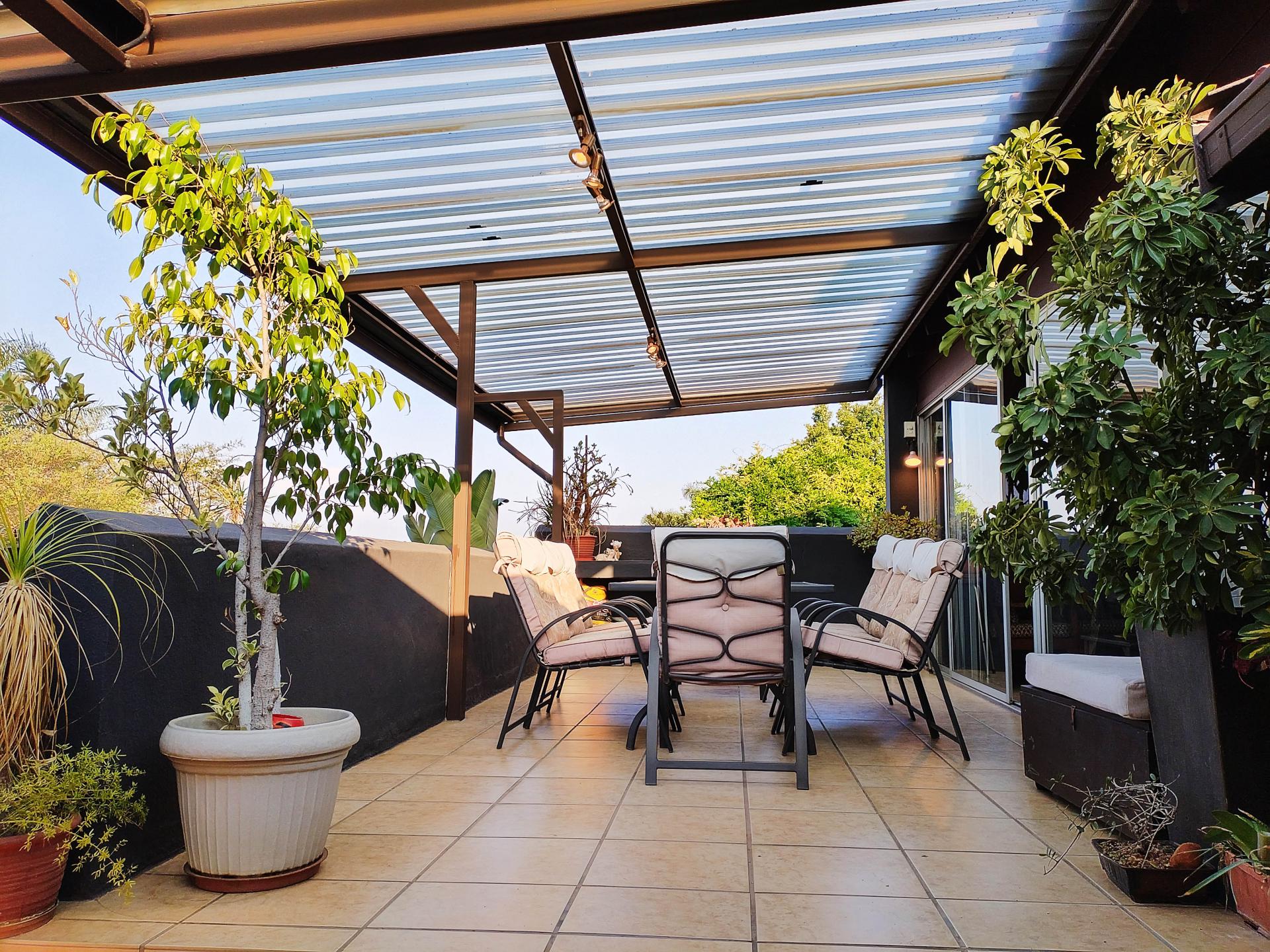  of property in Weltevreden Park