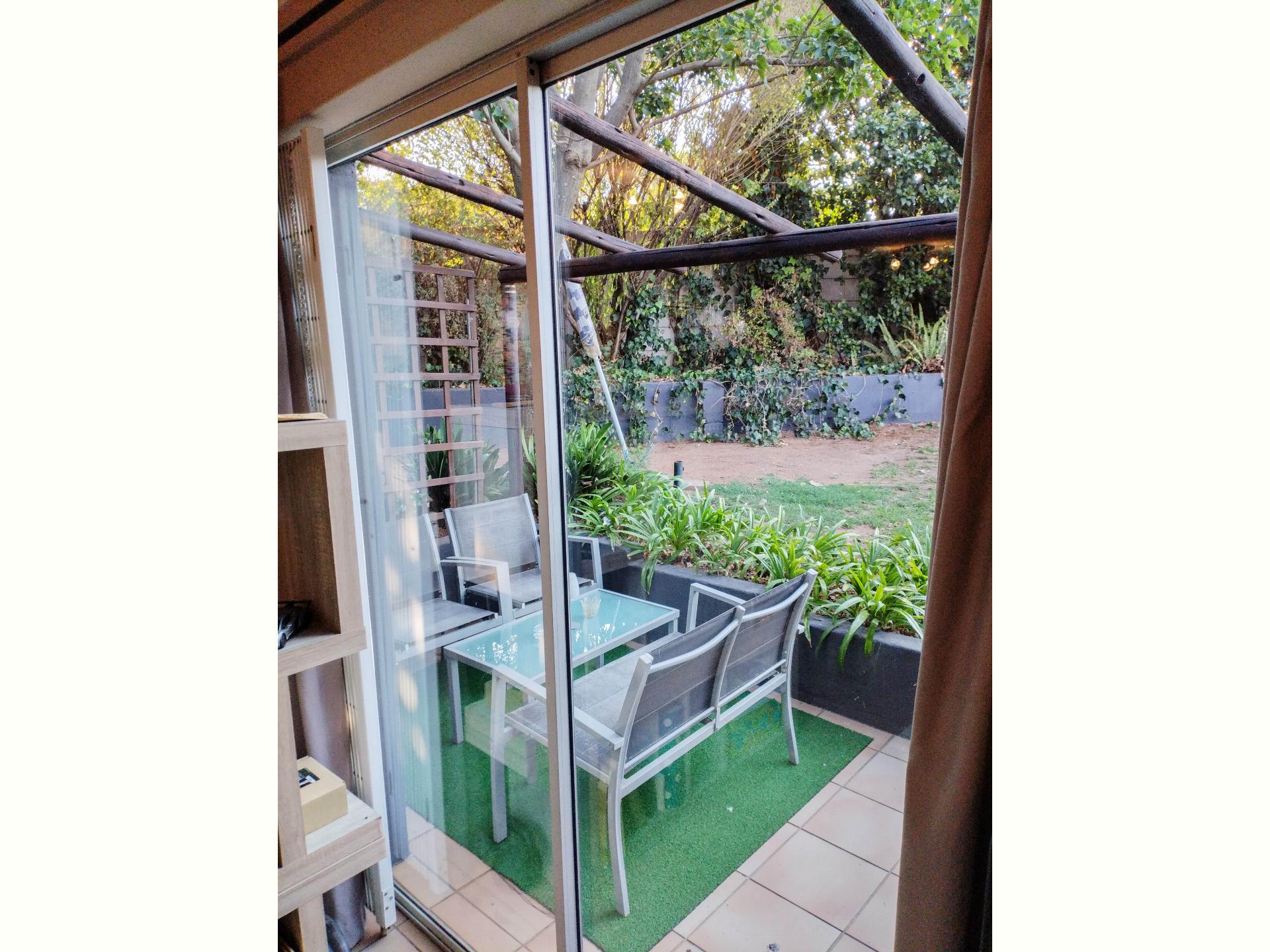  of property in Weltevreden Park