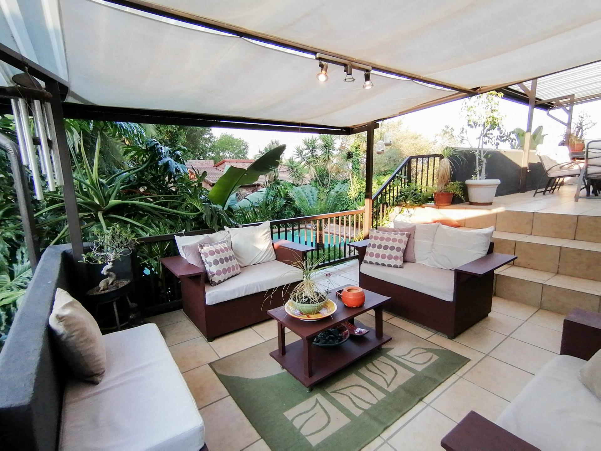  of property in Weltevreden Park