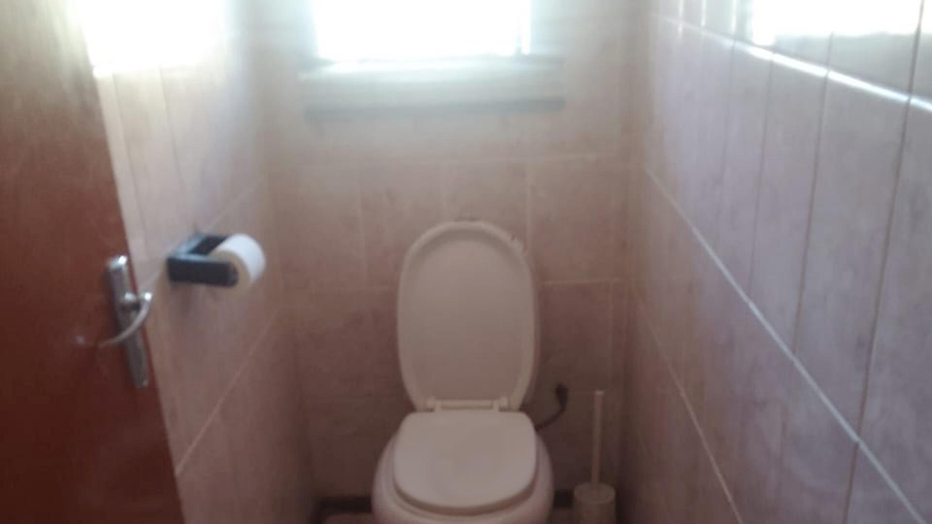 Bathroom 1 of property in Sebokeng
