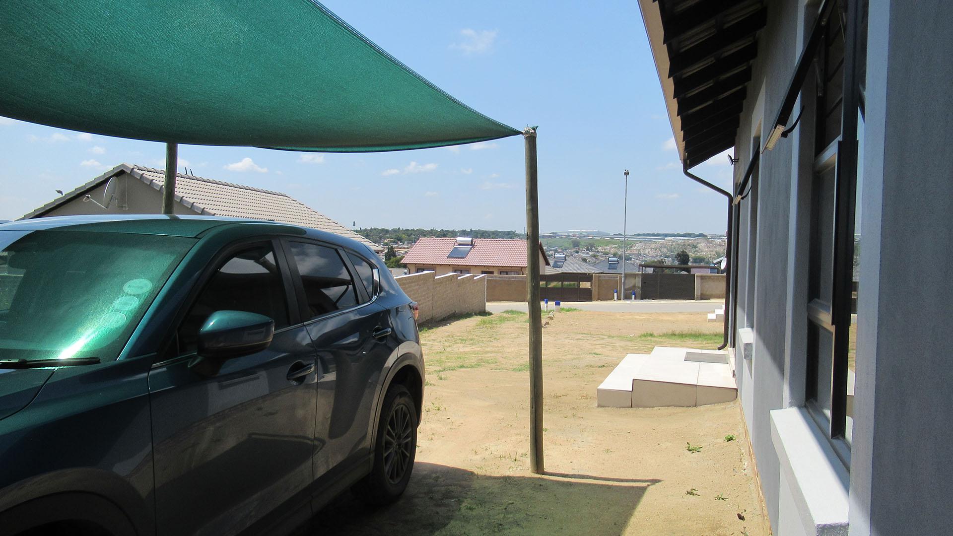 Front View of property in Tirong 