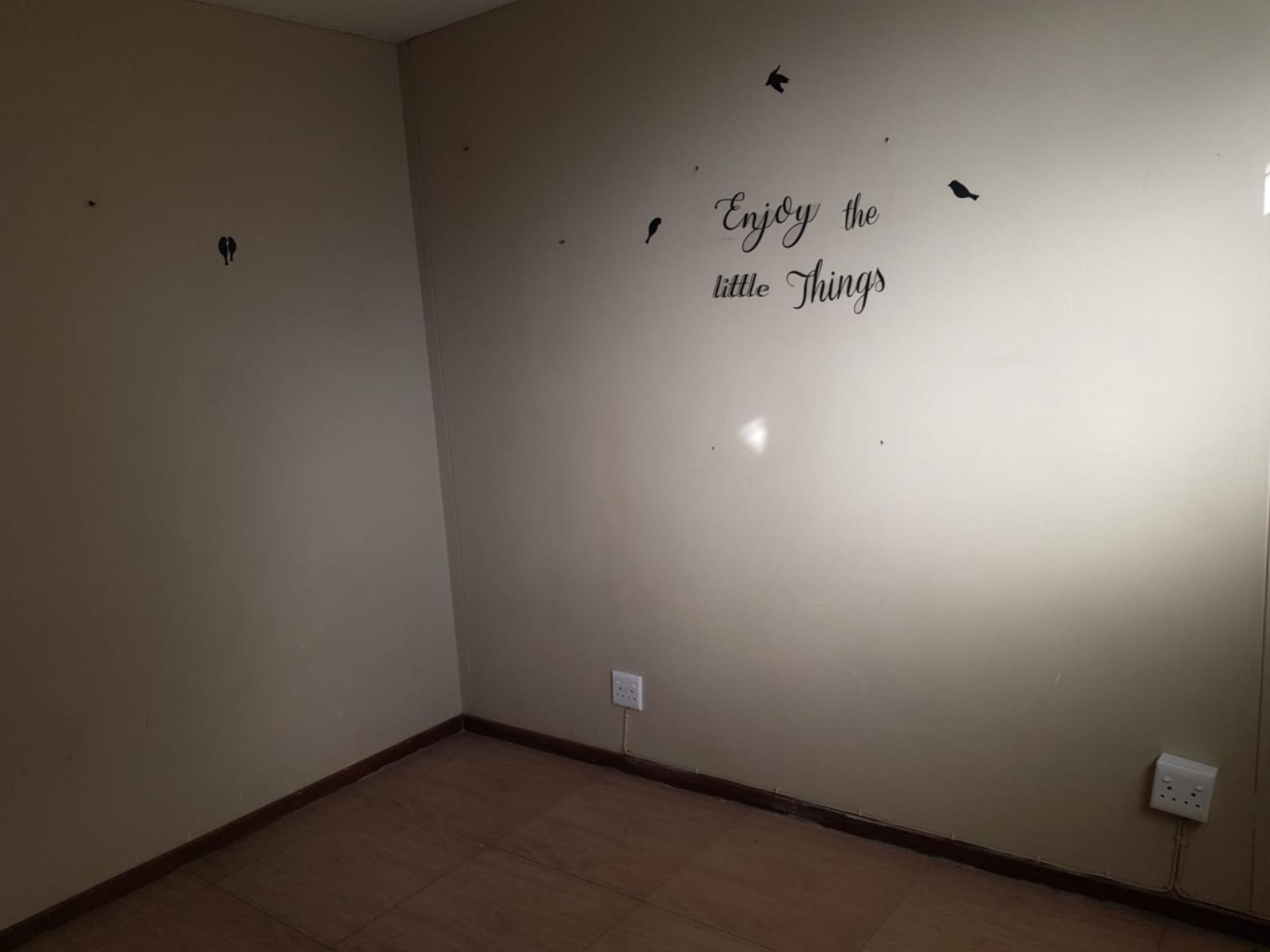  of property in Sunnyside