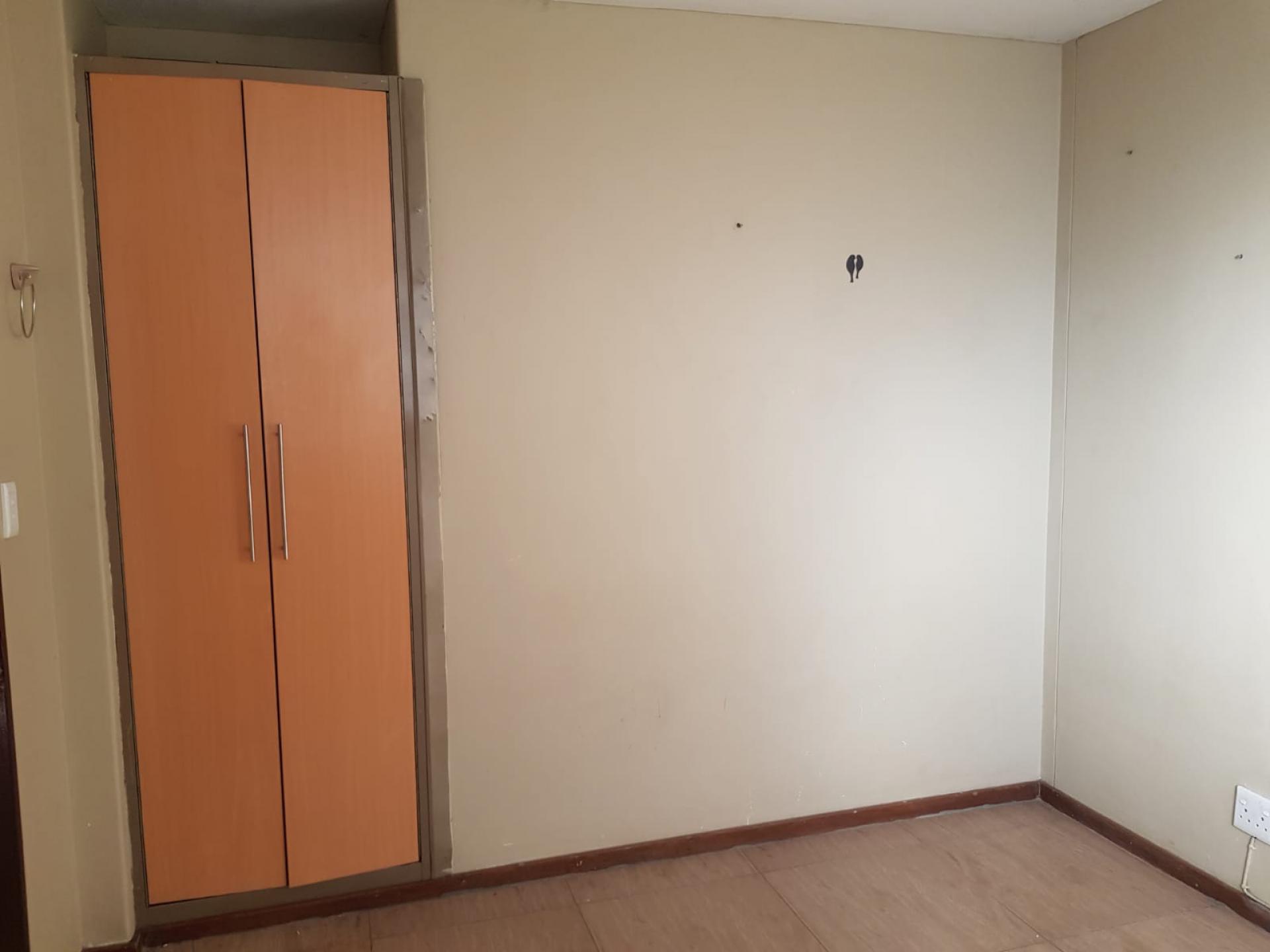  of property in Sunnyside