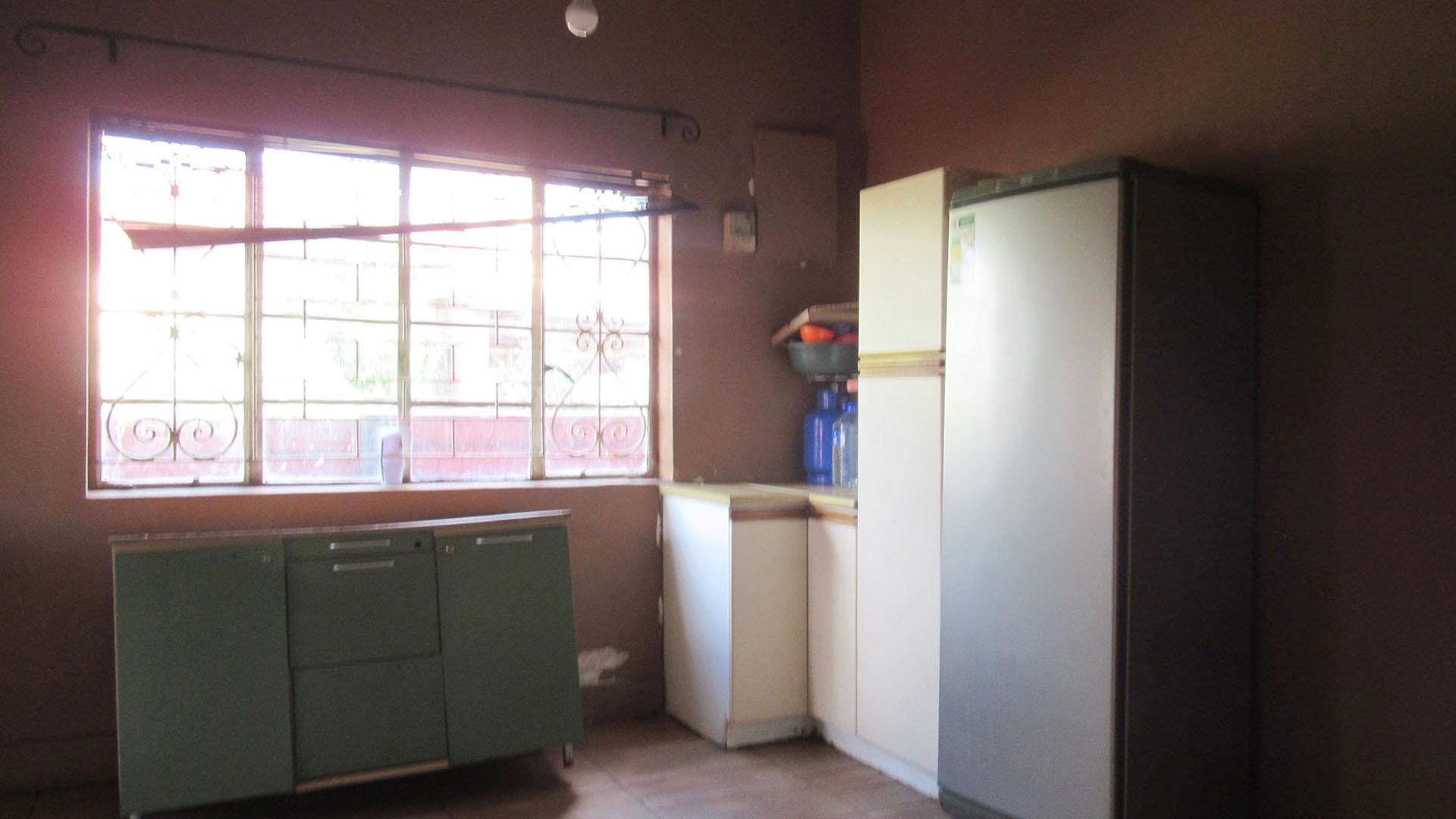 Kitchen - 18 square meters of property in Kensington - JHB