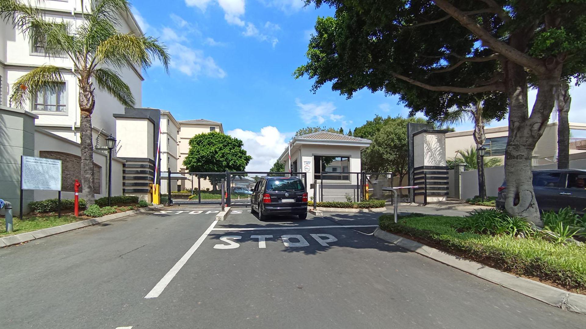 Front View of property in Noordwyk