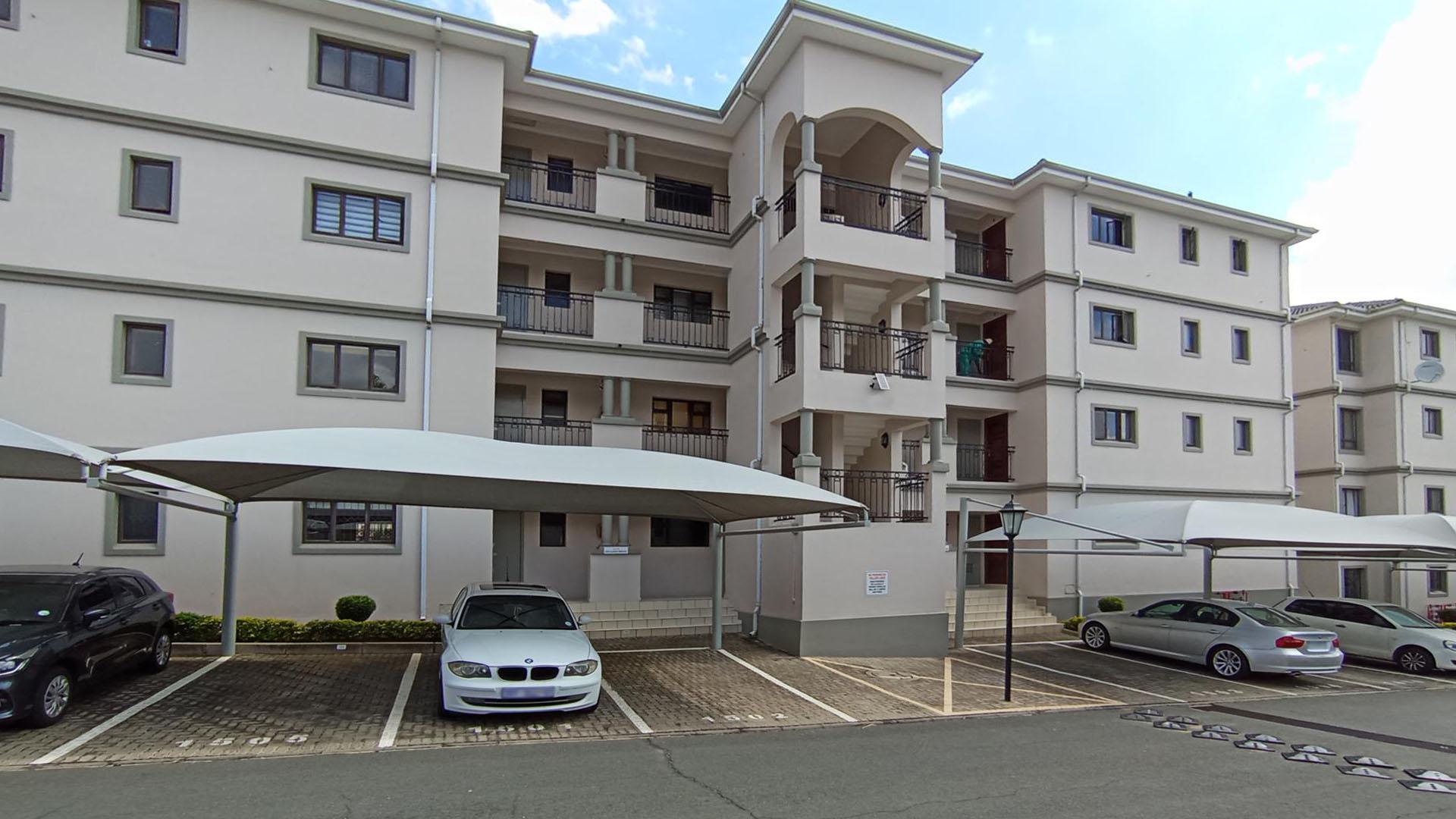 Front View of property in Noordwyk