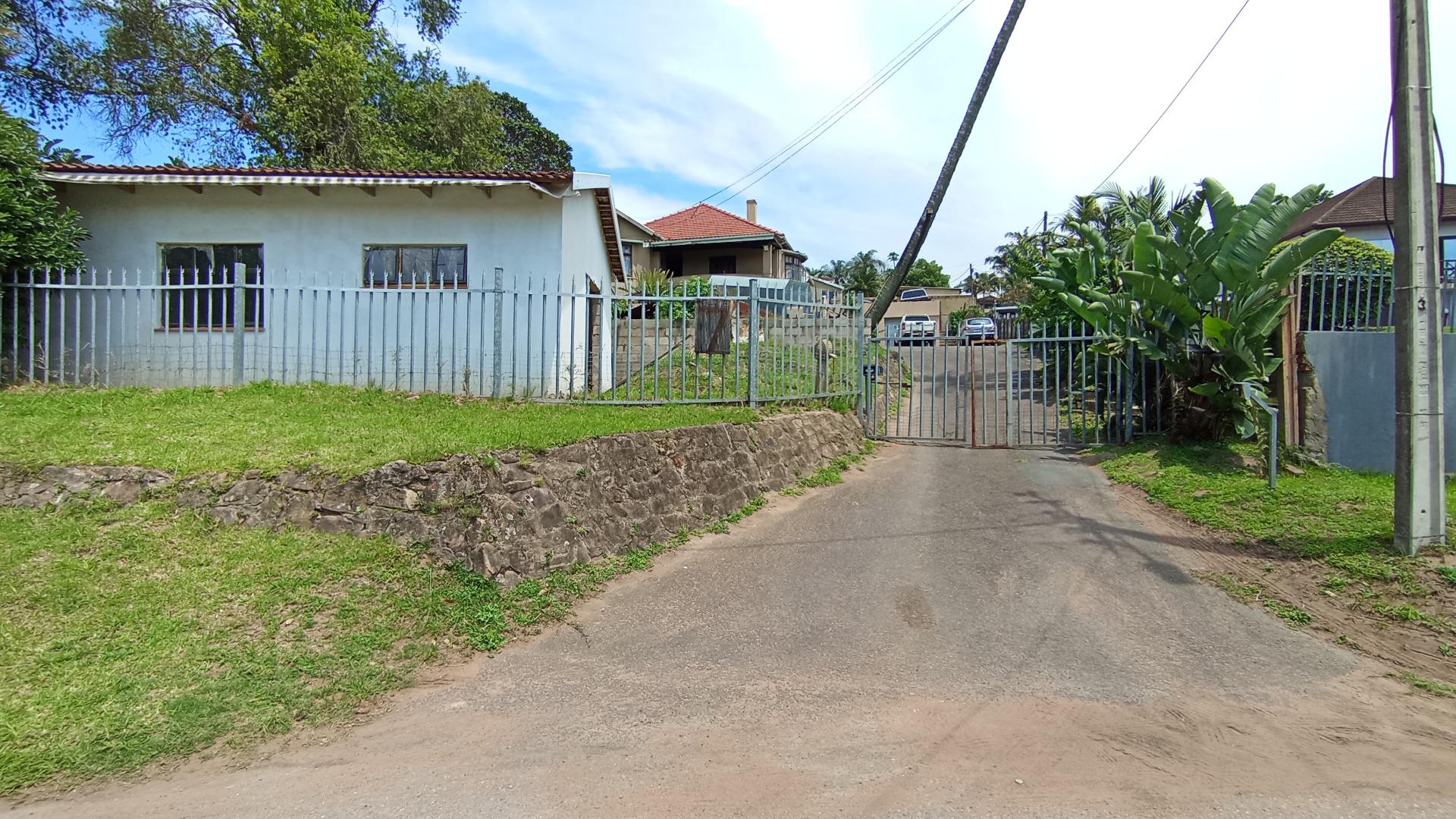 Front View of property in Queensburgh