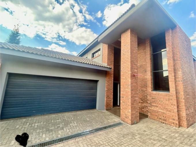 4 Bedroom House for Sale For Sale in Middelburg - MP - MR697571