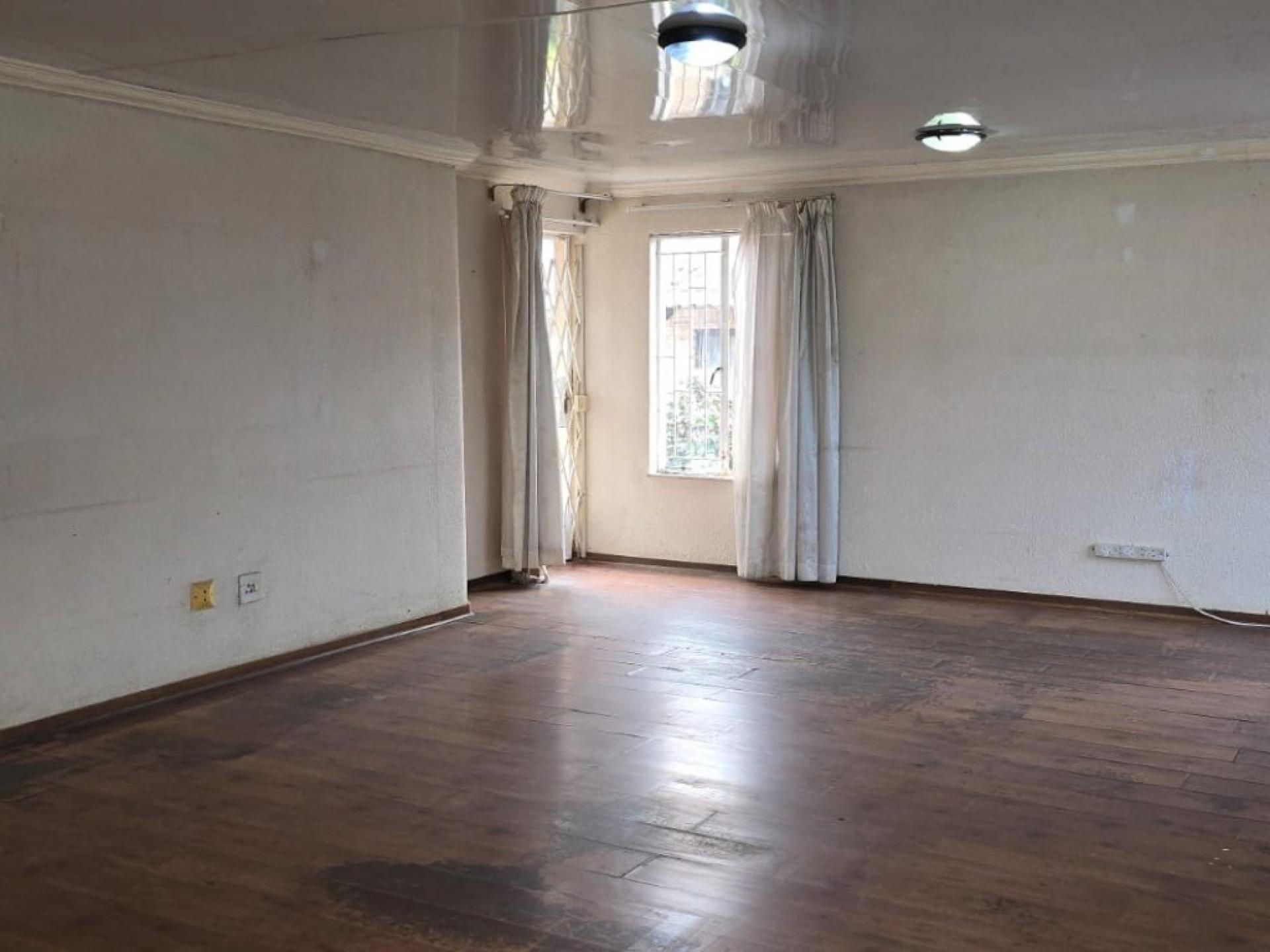  of property in Tulisa Park