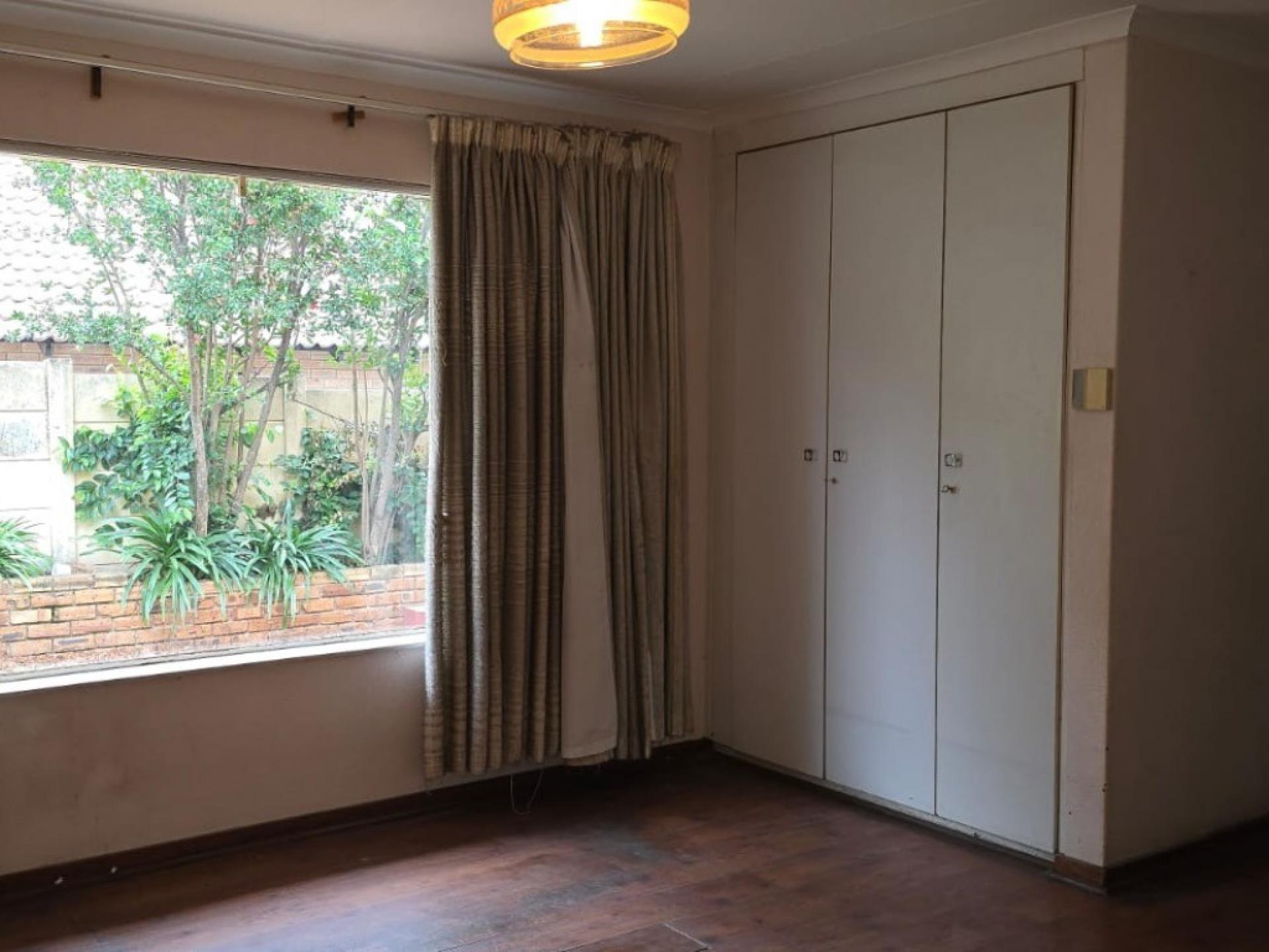  of property in Tulisa Park