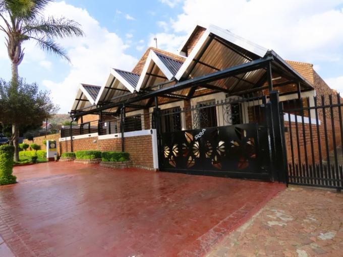 3 Bedroom House for Sale For Sale in Eersterust - MR697574