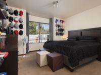  of property in Glenvista